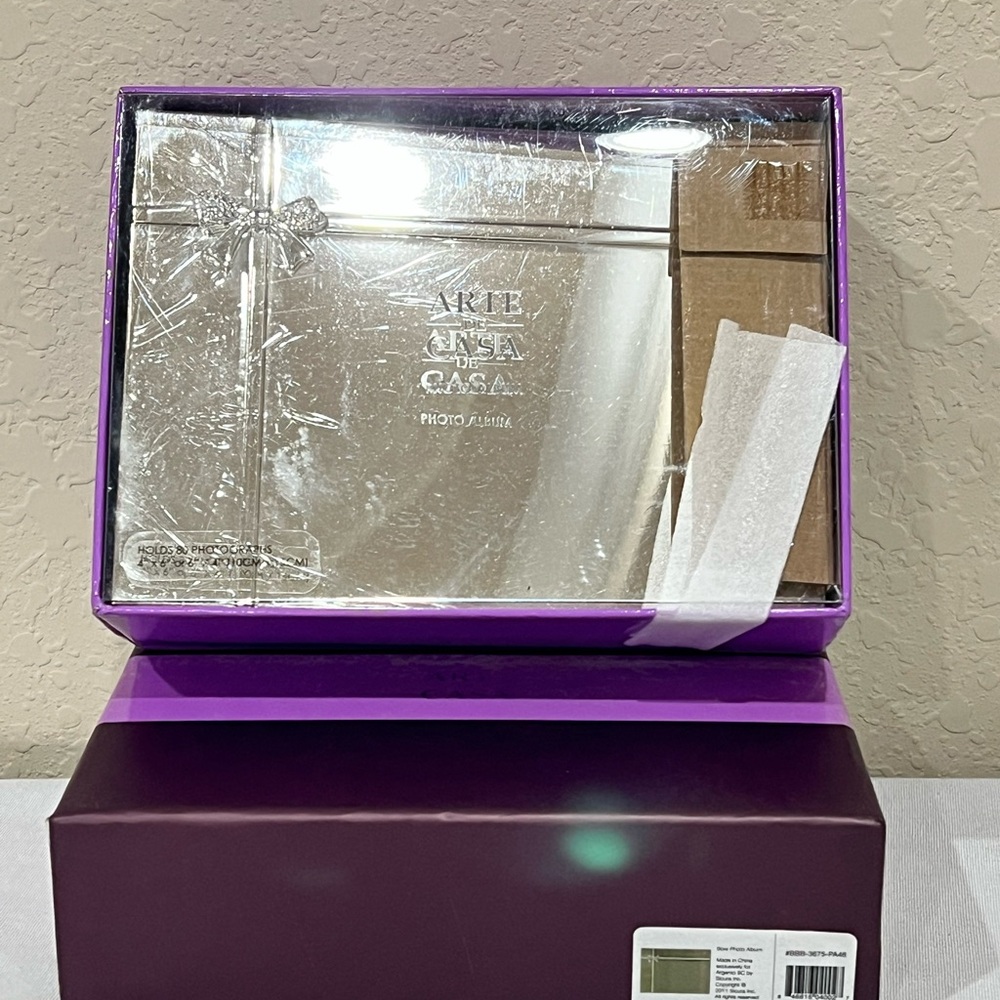 *NEW ~ Arte De Casa (4" X
6") Bow Mirrored Photo
Album ~ 80 photos